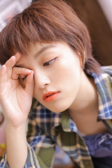 学渣坐在学霸巨龙上写作业